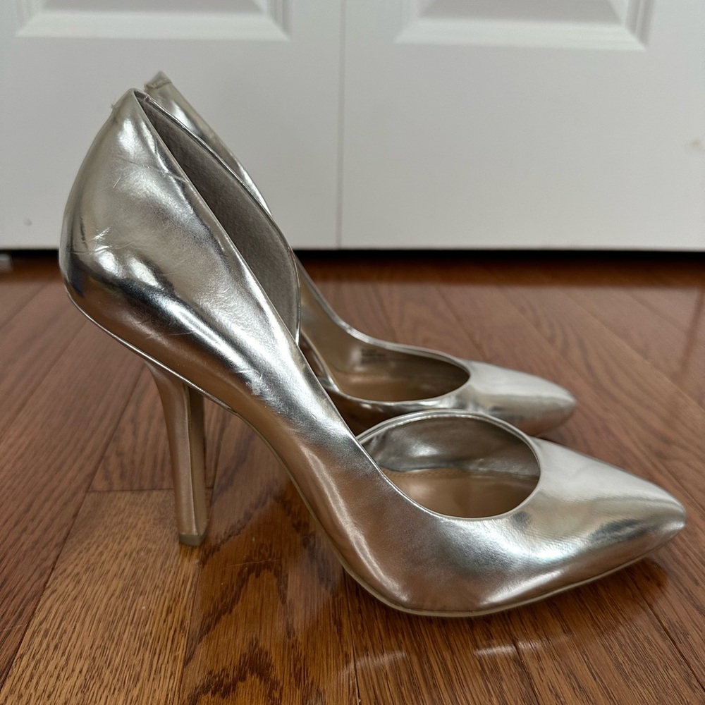 BCBG Paris Jaze metallic silver pumps